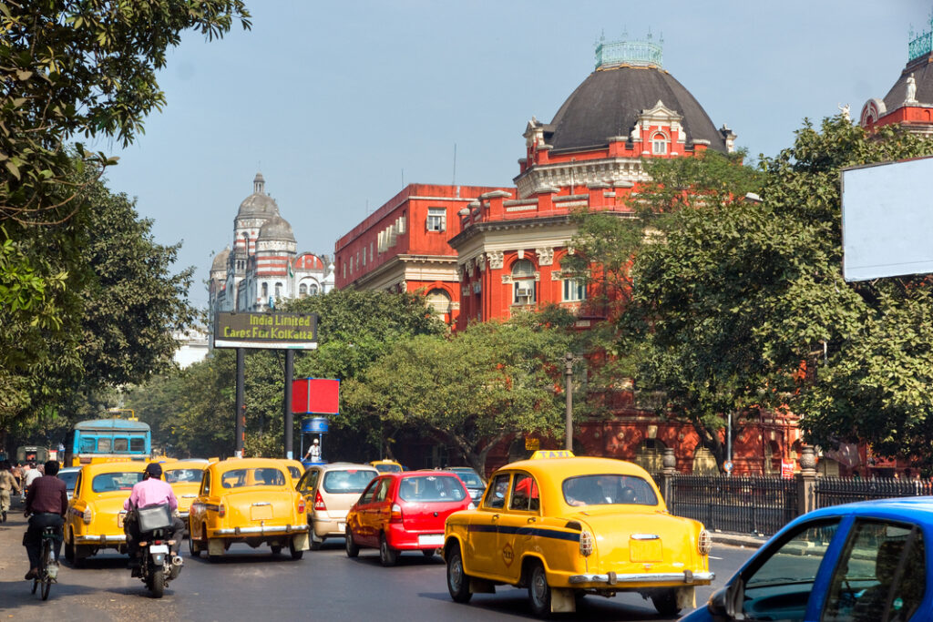 Straße von Kalkutta (Kolkata), Westbengalen, Indien.